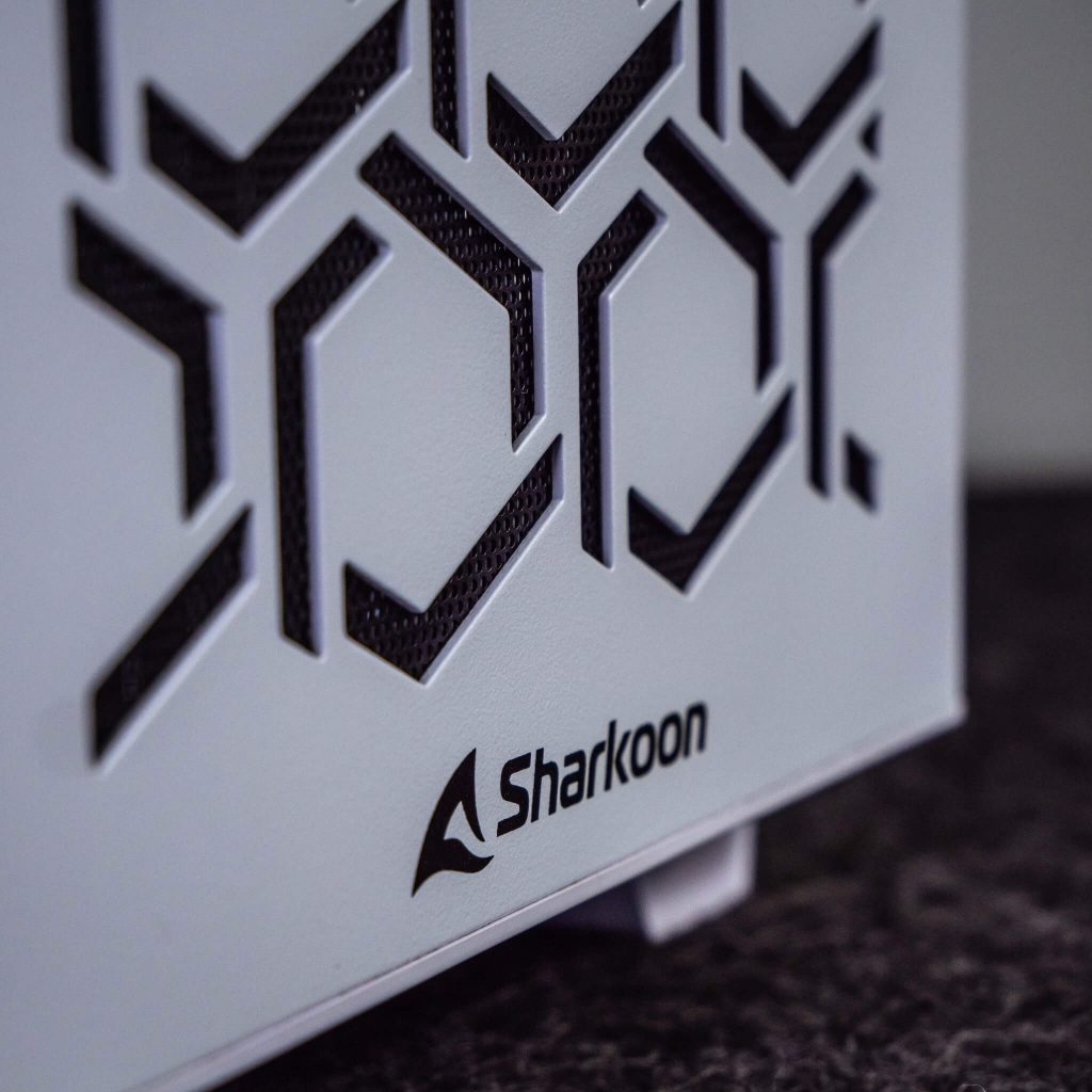 sharkoon